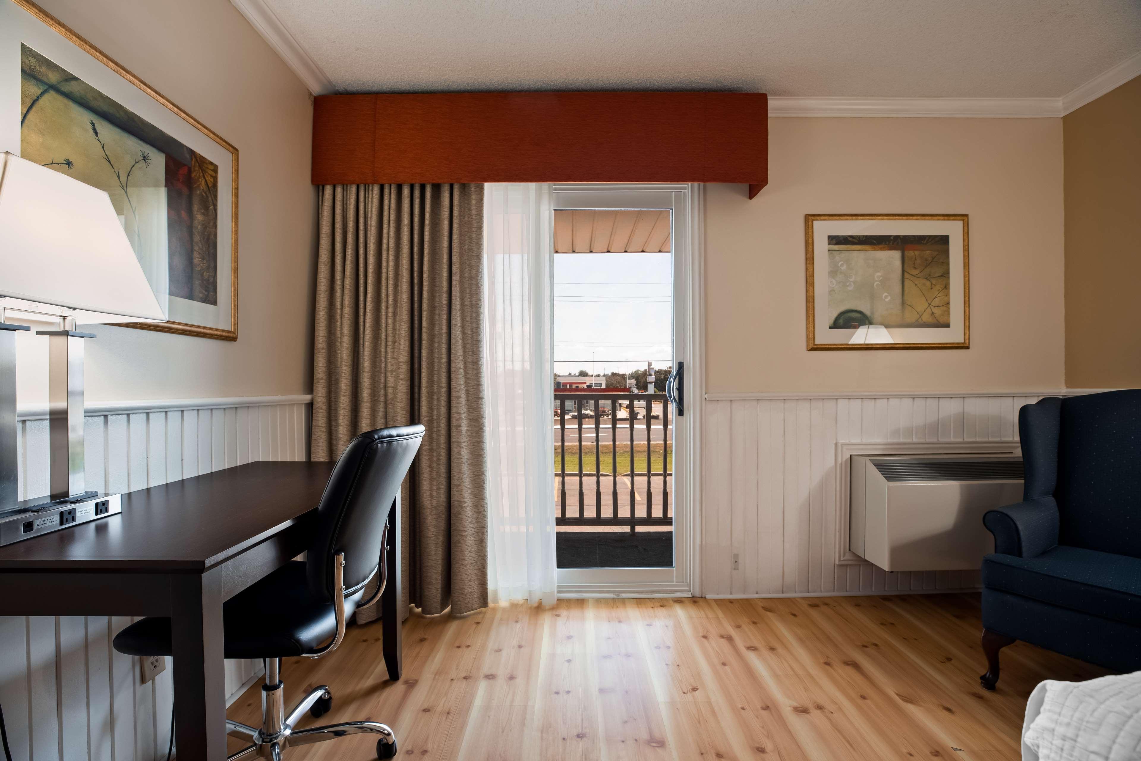 Best Western Smiths Falls Hotel Εξωτερικό φωτογραφία