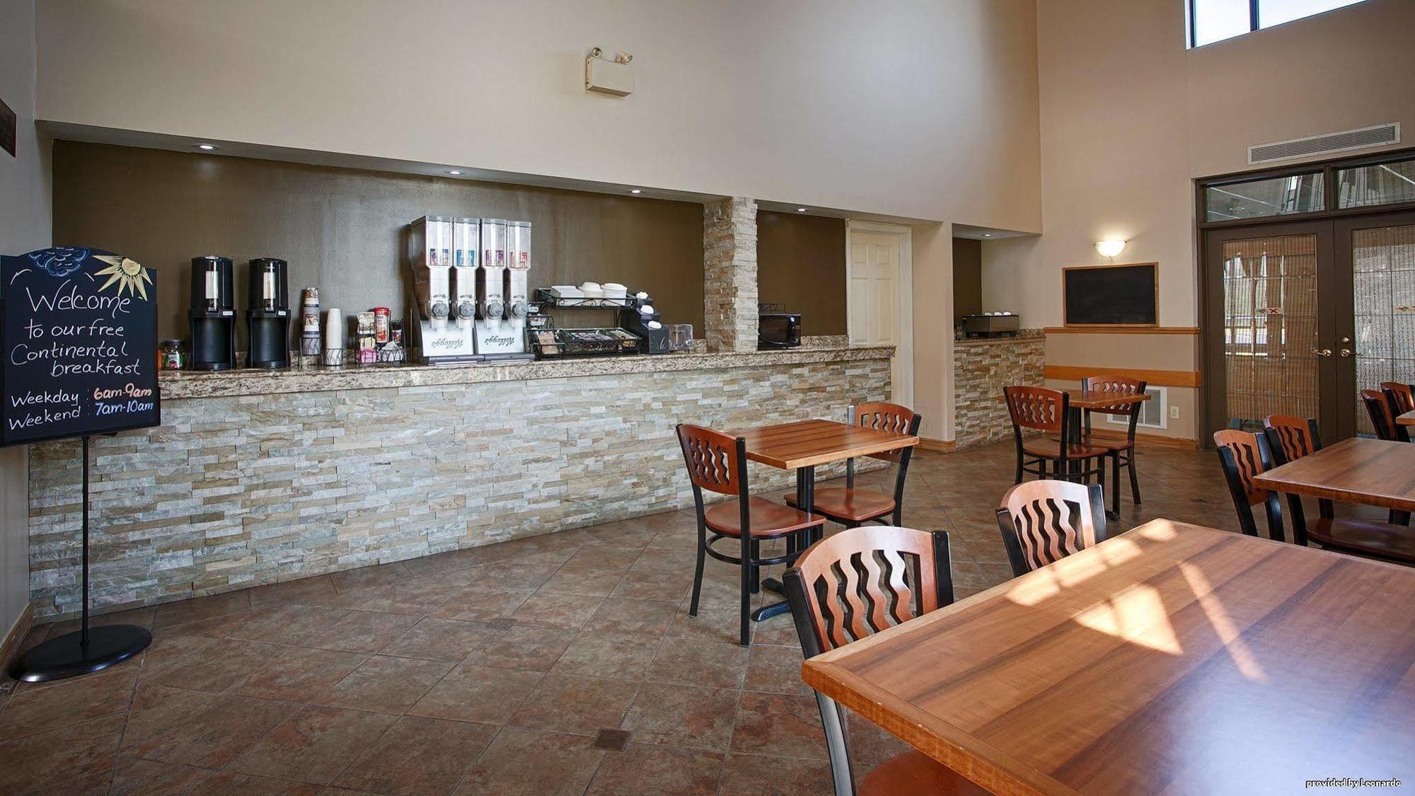 Best Western Smiths Falls Hotel Εξωτερικό φωτογραφία
